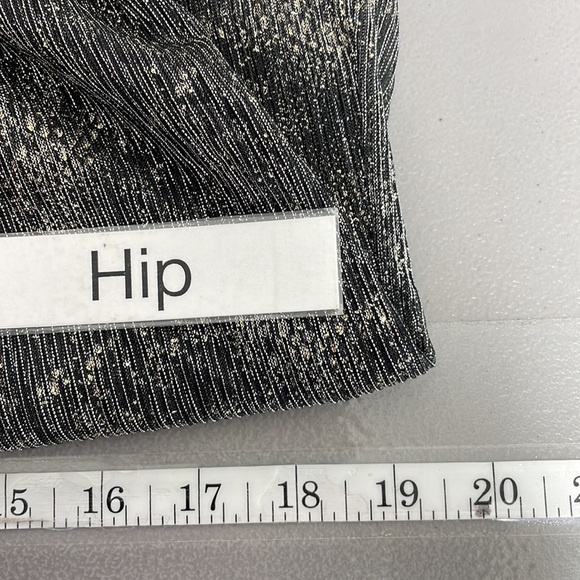 Grifflin Paris Blouson Dress NWT Metallic Sleeveless Keyhole Grey Size Small S - Picture 15 of 16